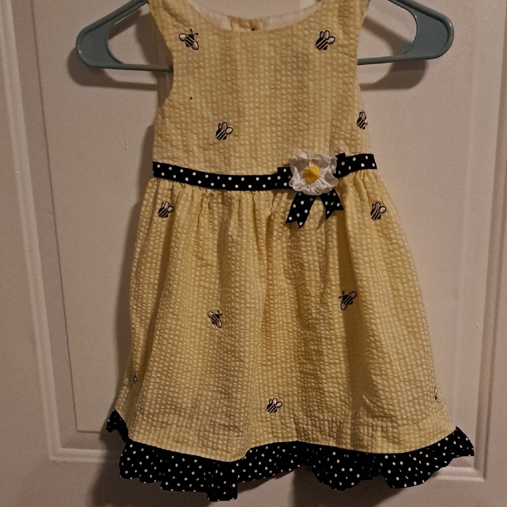 Charming Yellow Kids Dress with Polka Dot Accents